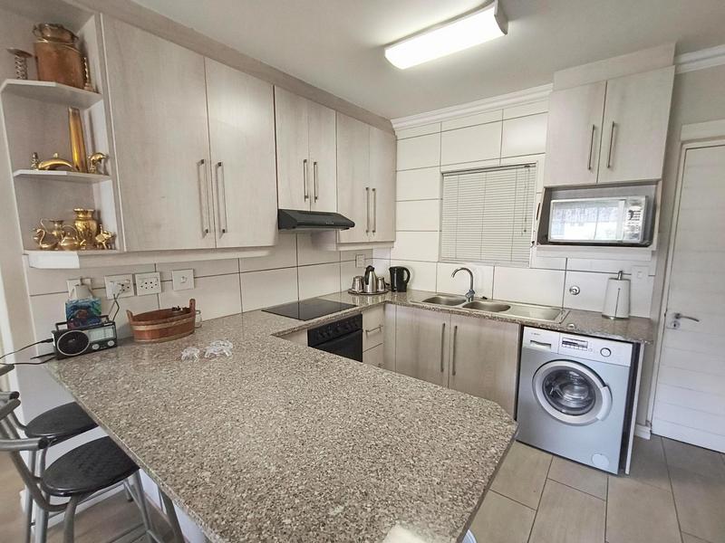 2 Bedroom Property for Sale in Sonkring Western Cape